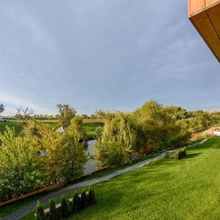 Il Lago - Azur - Cozy Luxurious Smart Home By The Lake Voluntari Kültér fotó