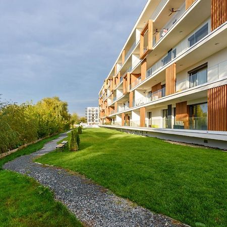Il Lago - Azur - Cozy Luxurious Smart Home By The Lake Voluntari Kültér fotó